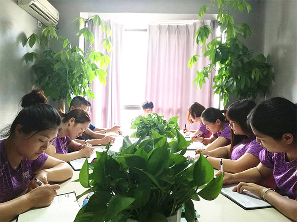 產(chǎn)品培訓(xùn)會(huì)議